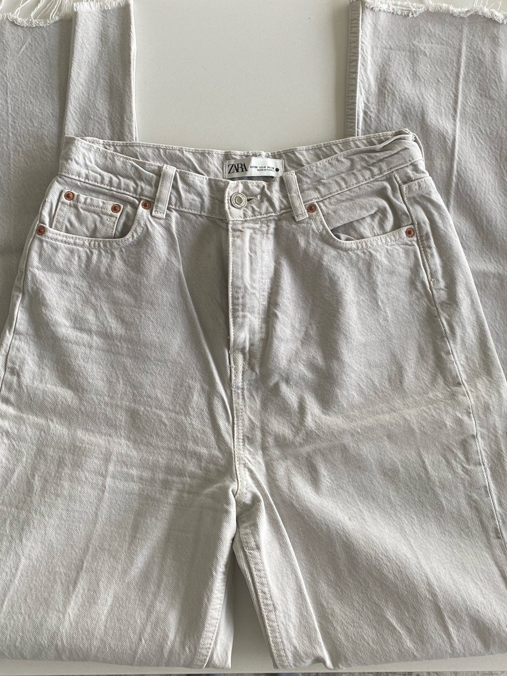 Zara Light Grey High-Rise Straight Jeans